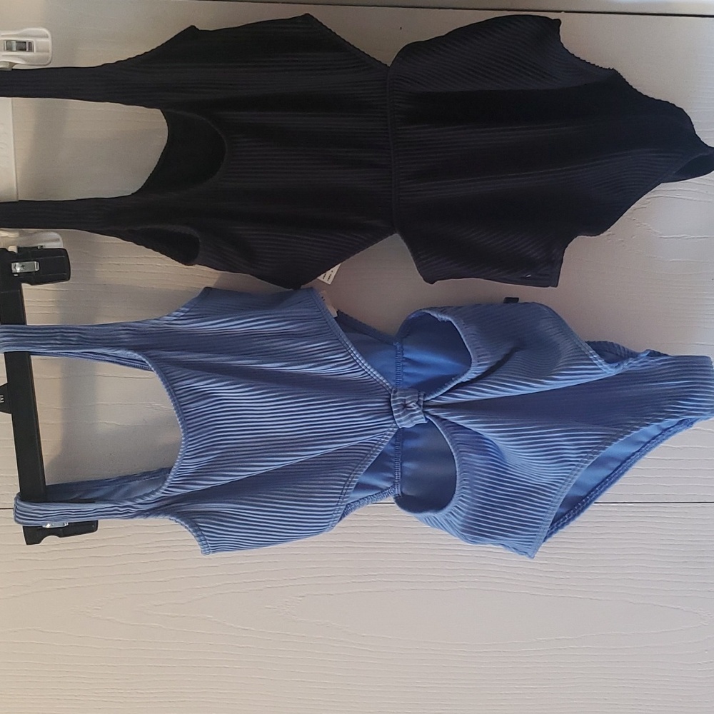 Girls swimsuit